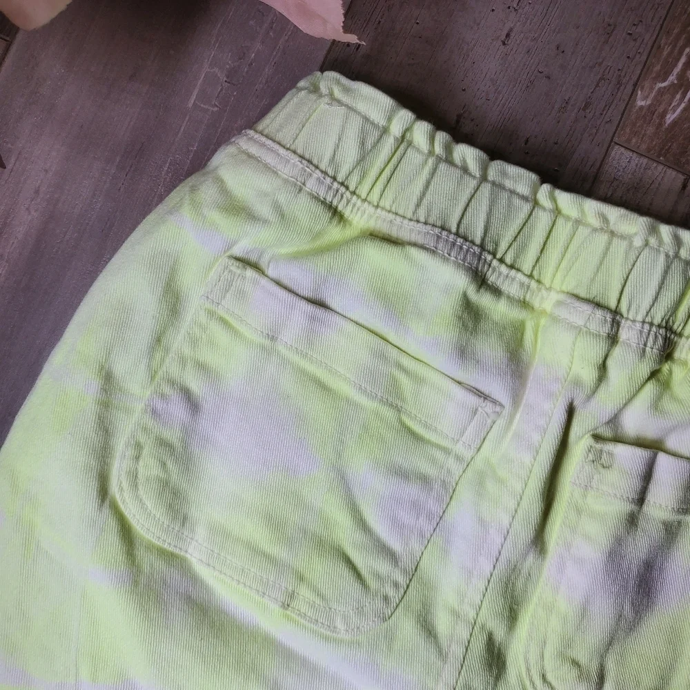 Justice Yellow and White Tie-Dye Elasticized Waistband Denim Shorts Size 12 NWOT